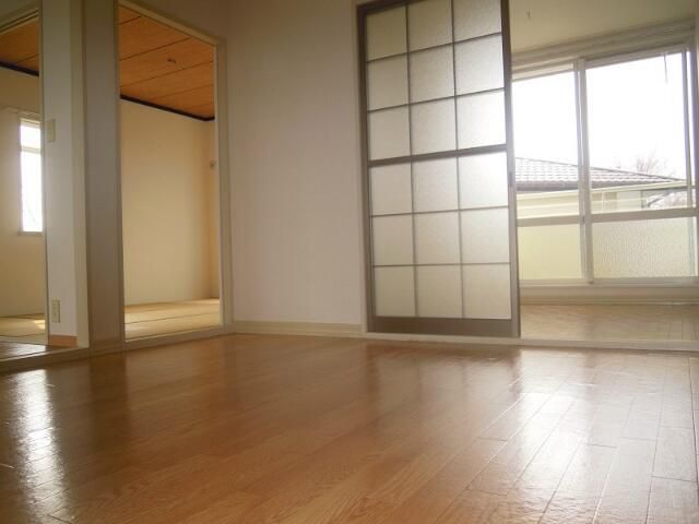 シャトルハイツ リビング