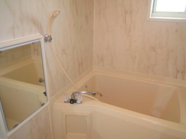 シャトルハイツ 風呂画像