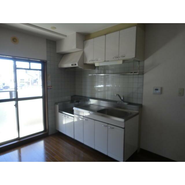 カサベルデ額田 キッチン