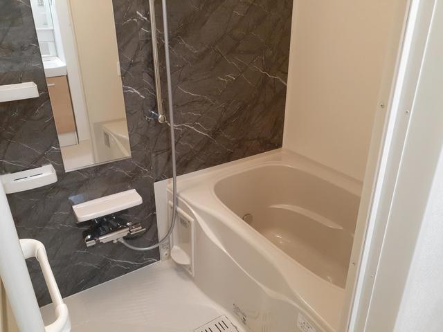 パルテール・キャトル 風呂画像