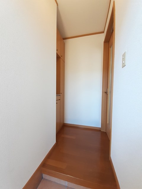 ルミエール湘南 玄関