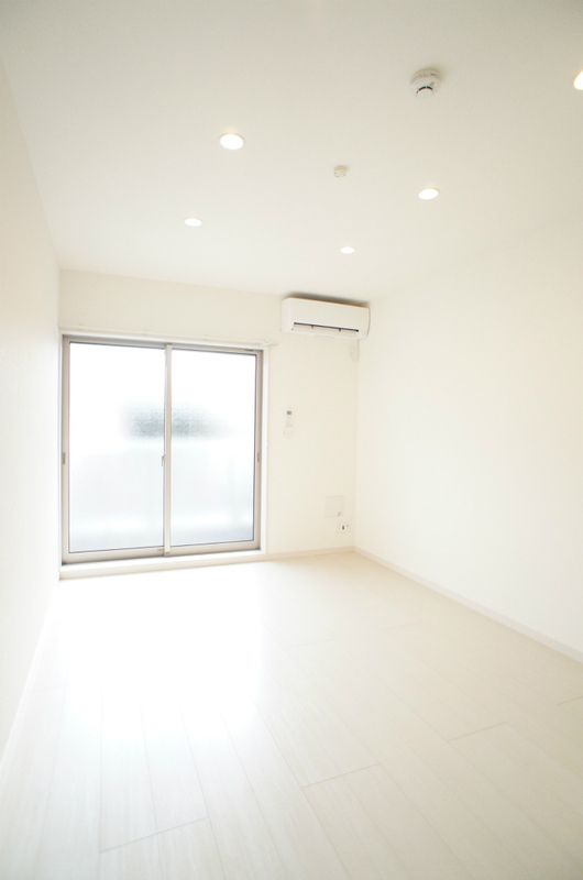 リブリ・テラ リビング