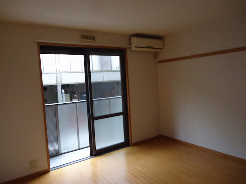 ワンズ　イースト リビング