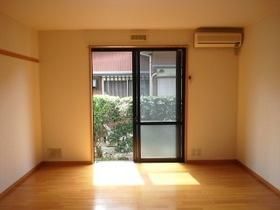 ソレイユ湘南　（長後） リビング