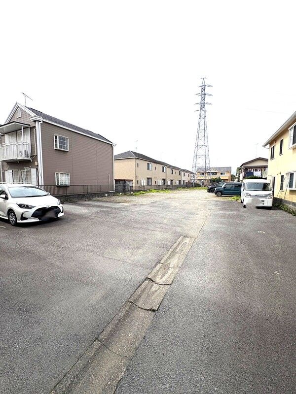 アウレリア 駐車場