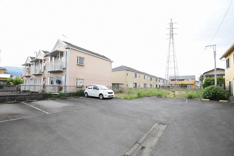 アウレリア 駐車場
