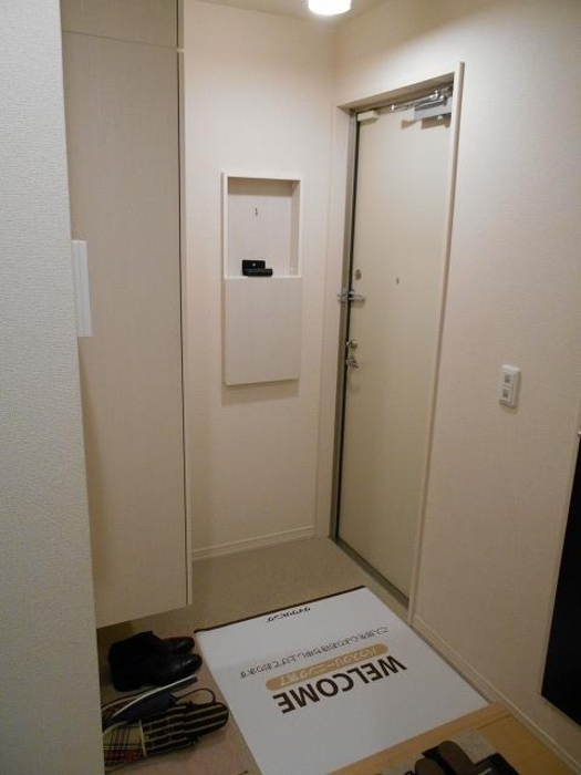 ベルシャイン厚木Ⅱ 玄関