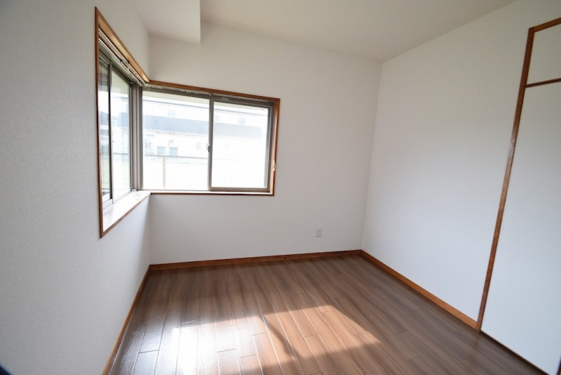 ハイツアザミリア ベッドルーム