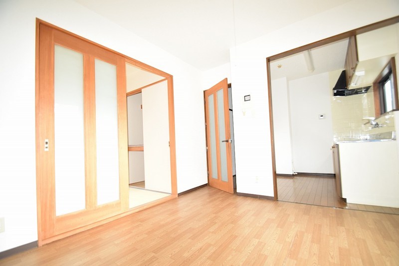 アウレリア リビング