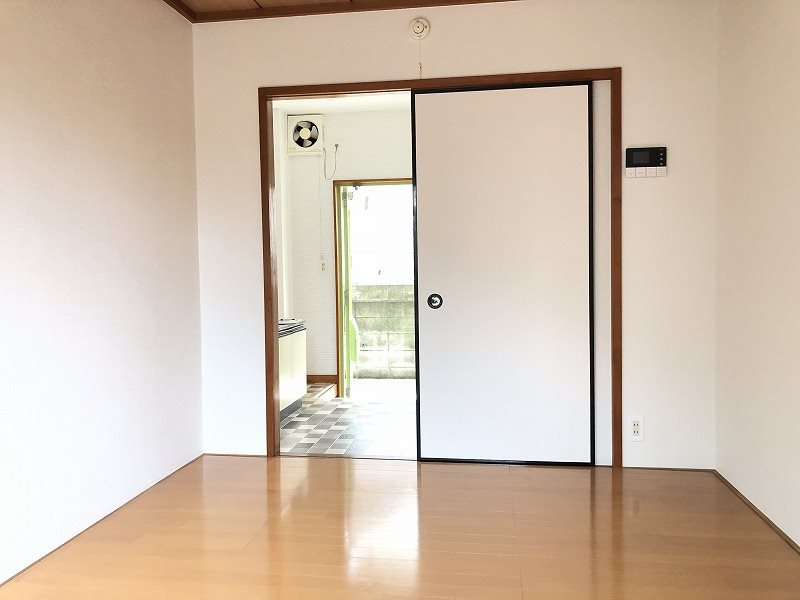 英桜コーポ ベッドルーム