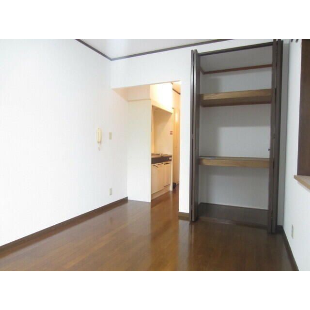 鵠沼フローラ リビング