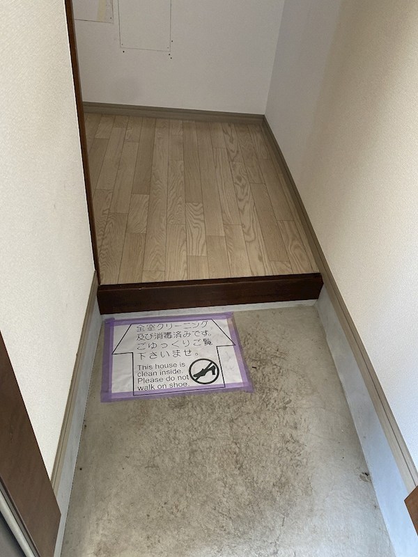 大町コーポ２ 玄関