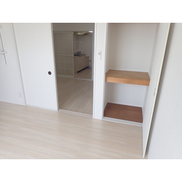 エステイトＥ藤沢　旧レピュート斉藤Ⅲ その他5