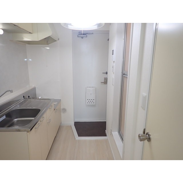 エステイトＥ藤沢　旧レピュート斉藤Ⅲ 玄関