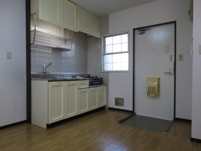 ロイヤルハイツＢ キッチン