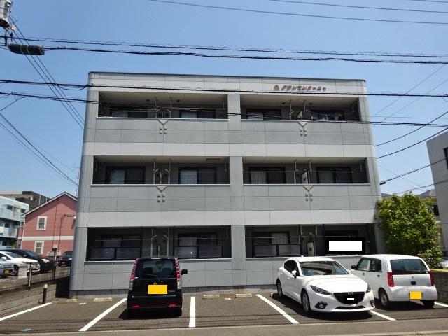 グランモンターニャ 外観