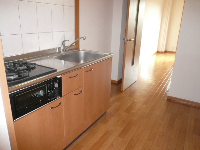 グランモンターニャ キッチン