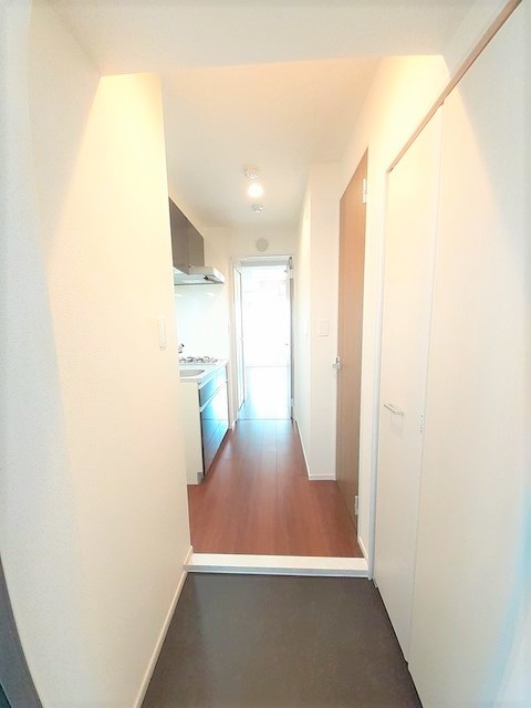 クレスト　中六 玄関