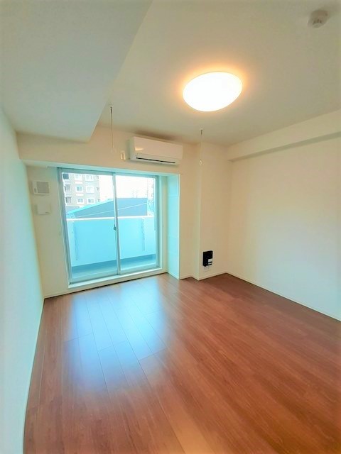 クレスト　中六 リビング