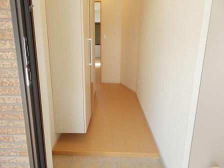 ヴィラ・ルミエール 玄関