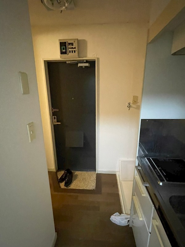 コーラル鵠沼 玄関