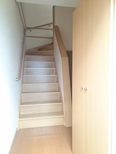 グリシーナ湘南Ａ 玄関