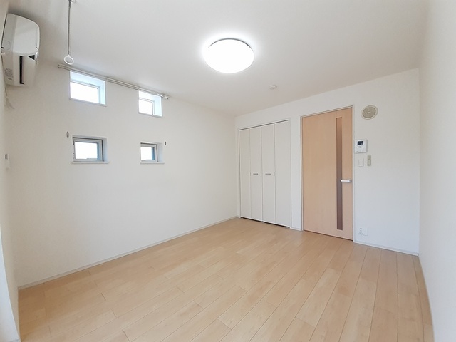 ラウレア その他1