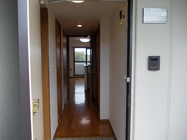 ソレイユ・ルヴァン 玄関