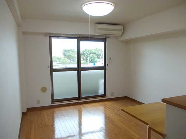 ソレイユ・ルヴァン リビング