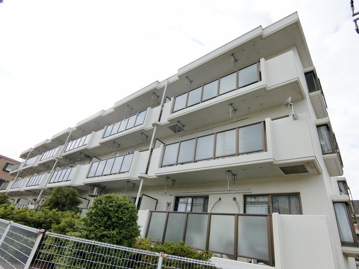 ルミエール湘南 106号室 外観