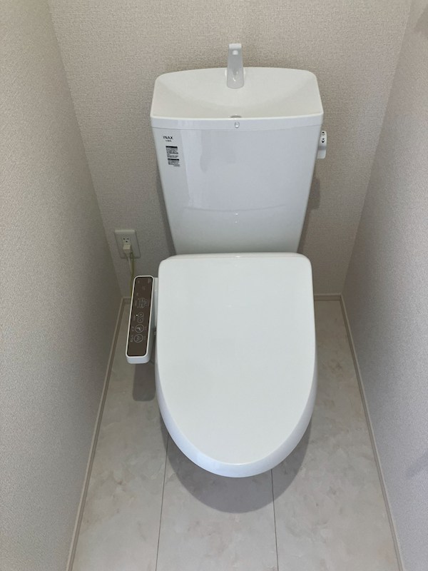 アジュールu トイレ