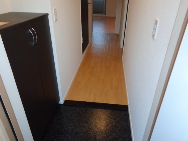 サン　アルチェ　Ａ 玄関