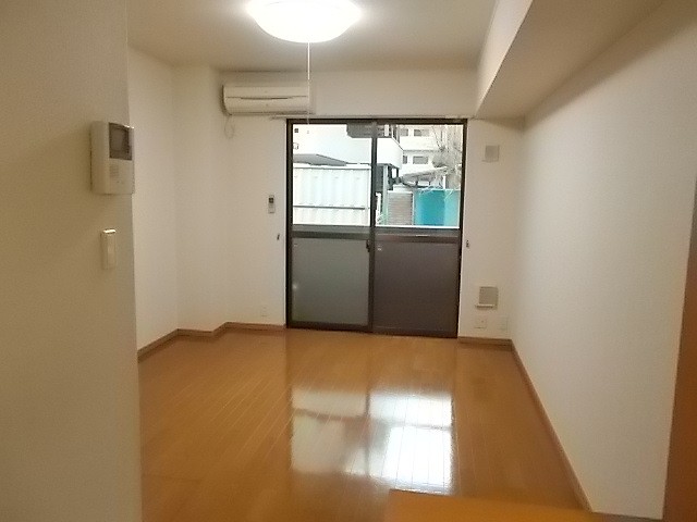 エクセレント・ヴィラ リビング