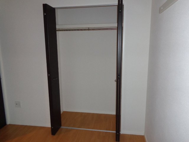サン　アルチェ　Ａ 収納
