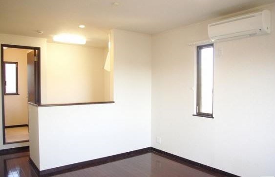 プリムローズ・ガーデン リビング