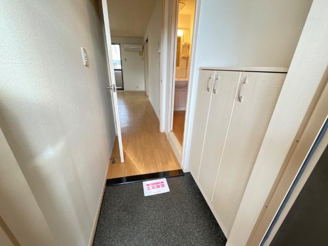 セレーヌ泉 玄関