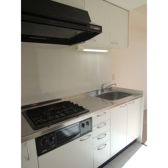 ヨコハマベルフラッツＥＡＳＴ キッチン