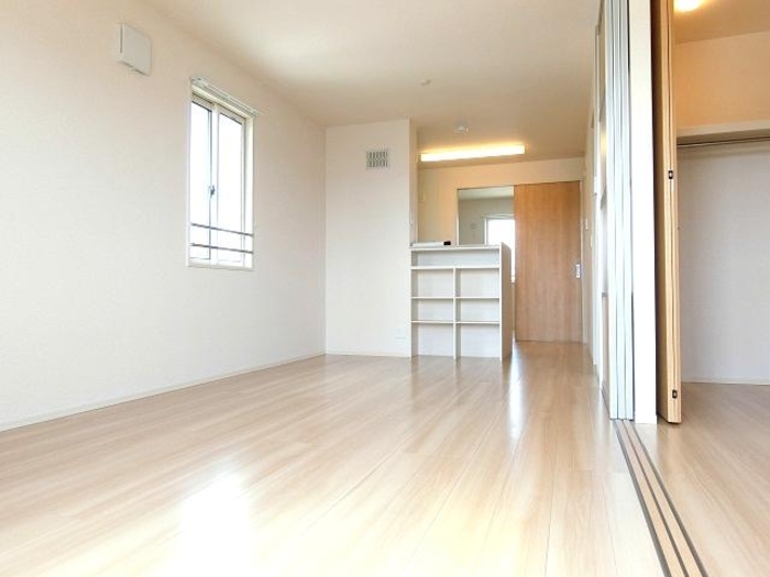 サークルモコ　湘南台 リビング