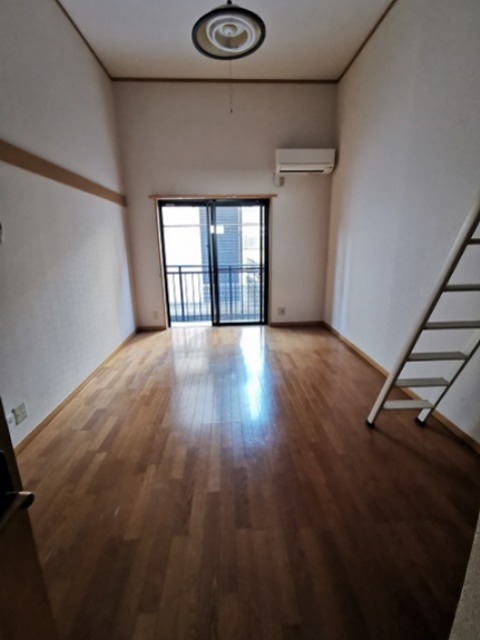 ハイツワールド リビング