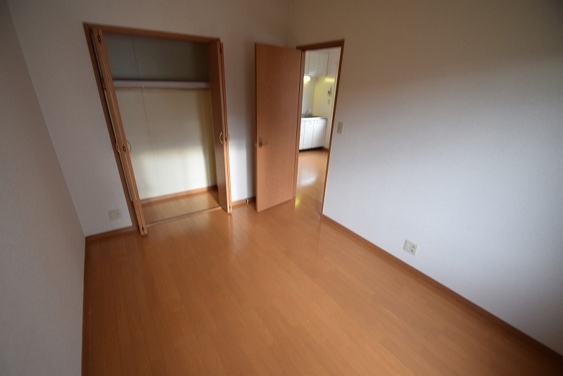 ＫＯＭＡＣＨＩ　ＳＵＩＴＥＳ ベッドルーム