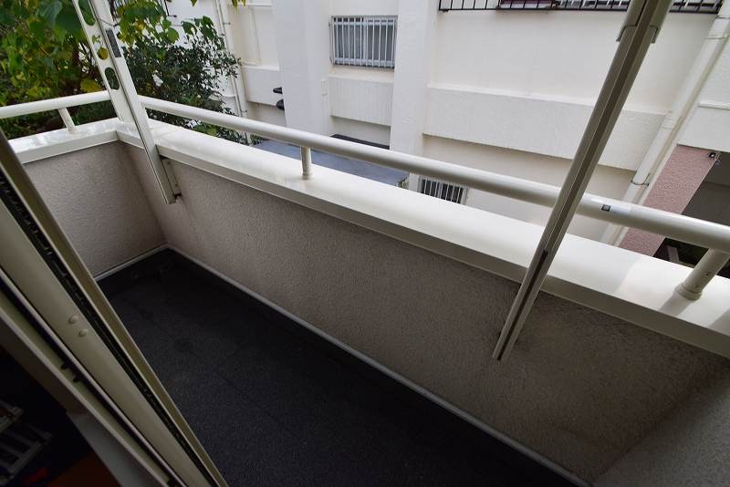 ＫＯＭＡＣＨＩ　ＳＵＩＴＥＳ ベランダ