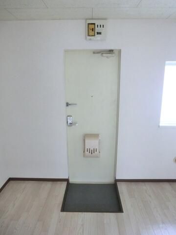 ラ・メゾン陽ざし野 玄関