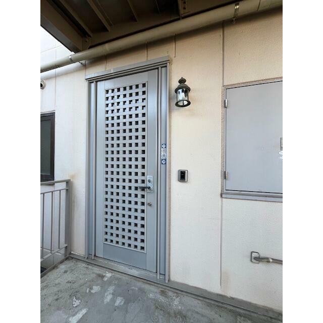 ハイツ中町 玄関