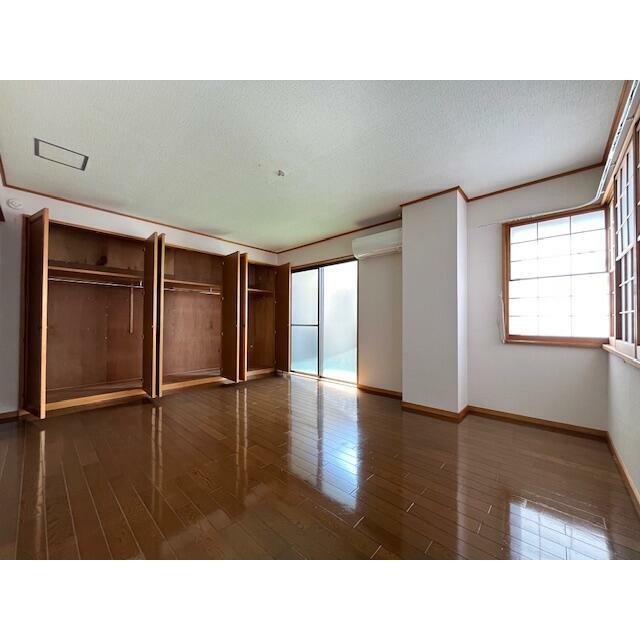 ハイツ中町 ベッドルーム