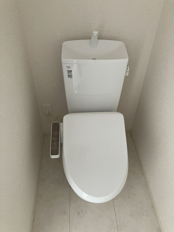 アジュールu トイレ