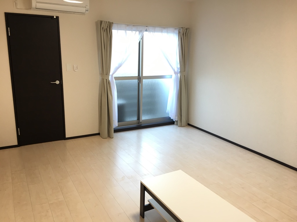 クレイノプルメリア２３ リビング