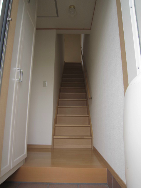 アールコート樅 玄関