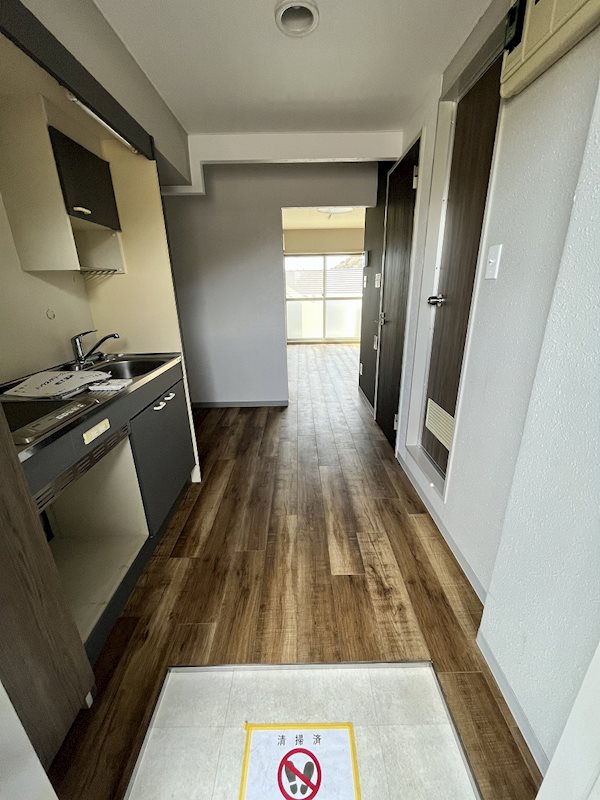 ホロン湘南弐番館 玄関