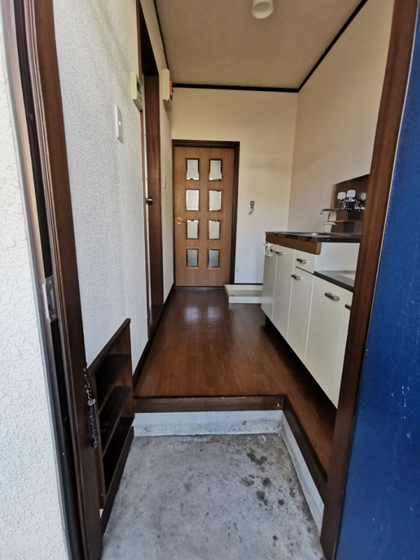 ラッキーハイツ 玄関