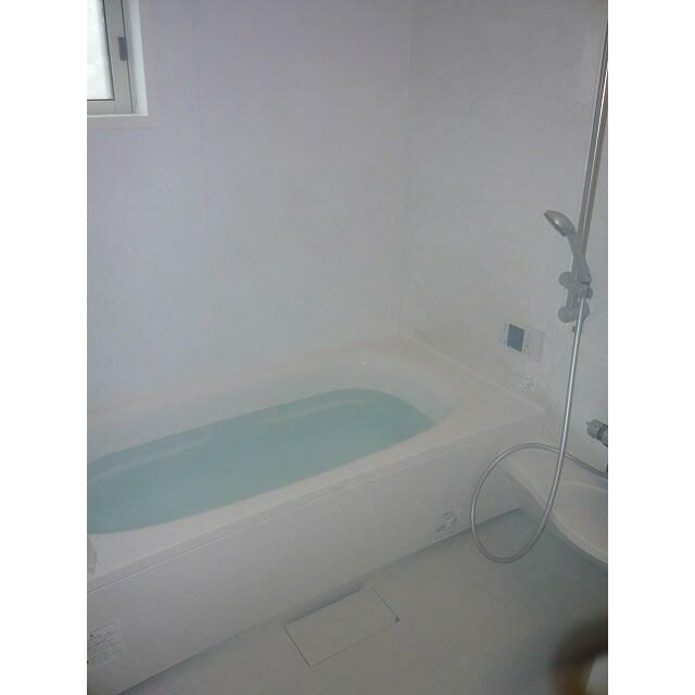 松の木戸建Ｃ 風呂画像